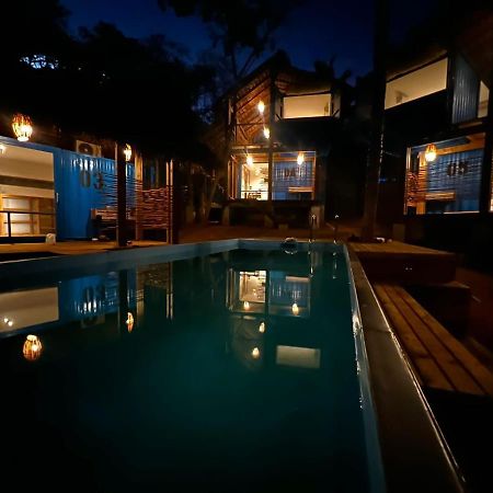 H20 Container Cabins Сан Агустинильо Екстериор снимка