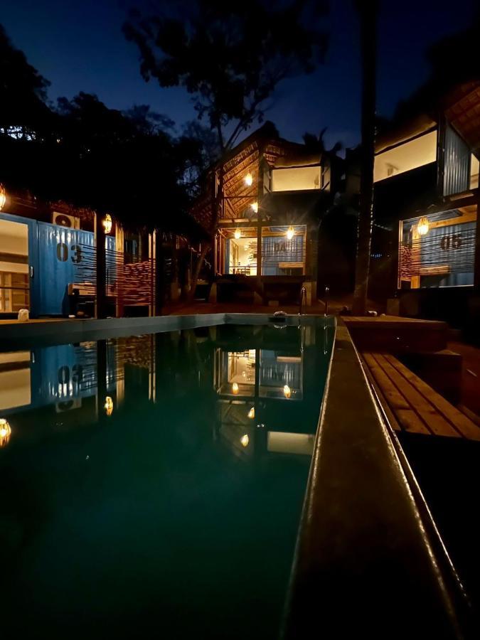H20 Container Cabins Сан Агустинильо Екстериор снимка